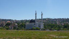 Meczet przy wjeździe do Sarajewa