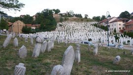 Cmentarz Kovaci i mauzoleum Alija Izetbegovića
